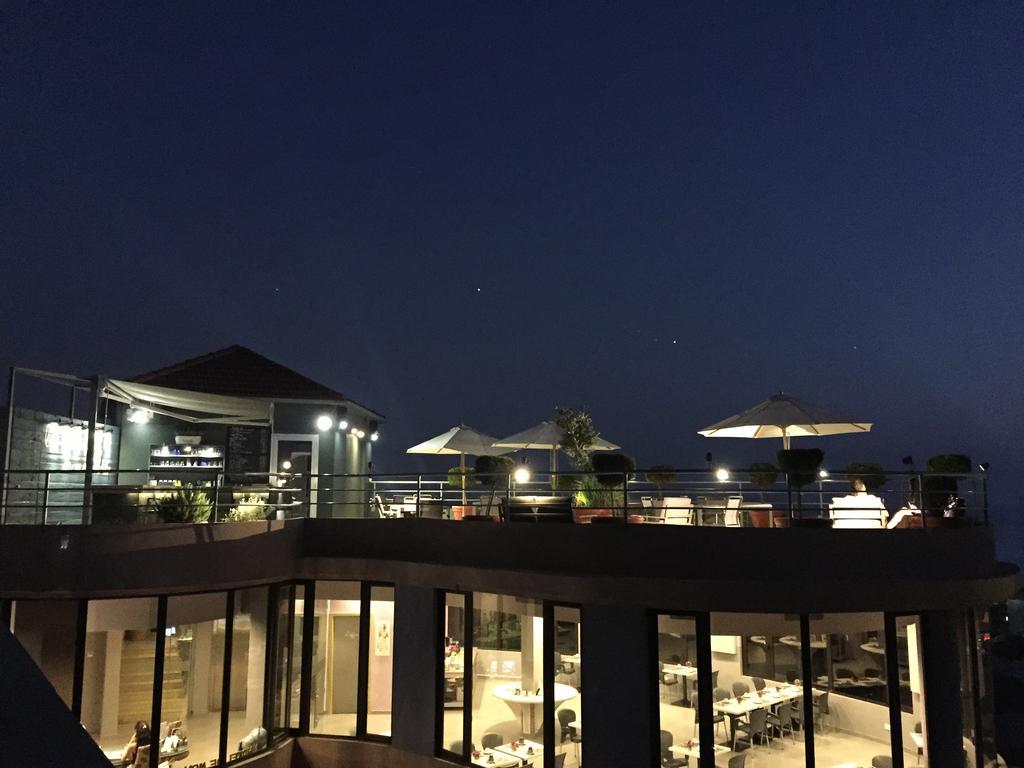 L'Hotel De Mon Pere Byblos Екстериор снимка